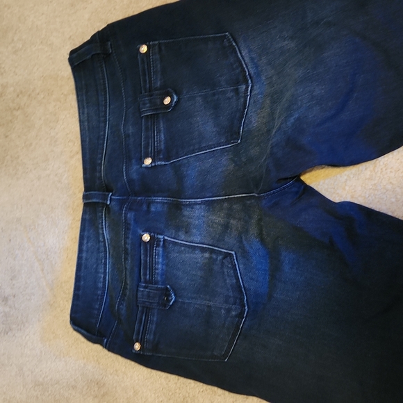 White House Black Market Jeans size 2R - Picture 4 of 4